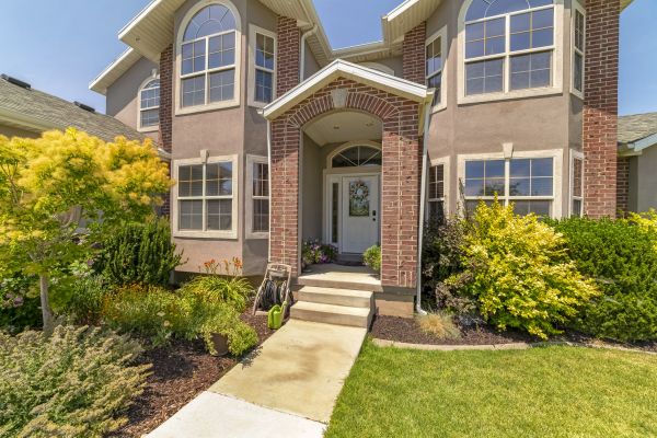Cost of Transom Window Replacement in Gig Harbor